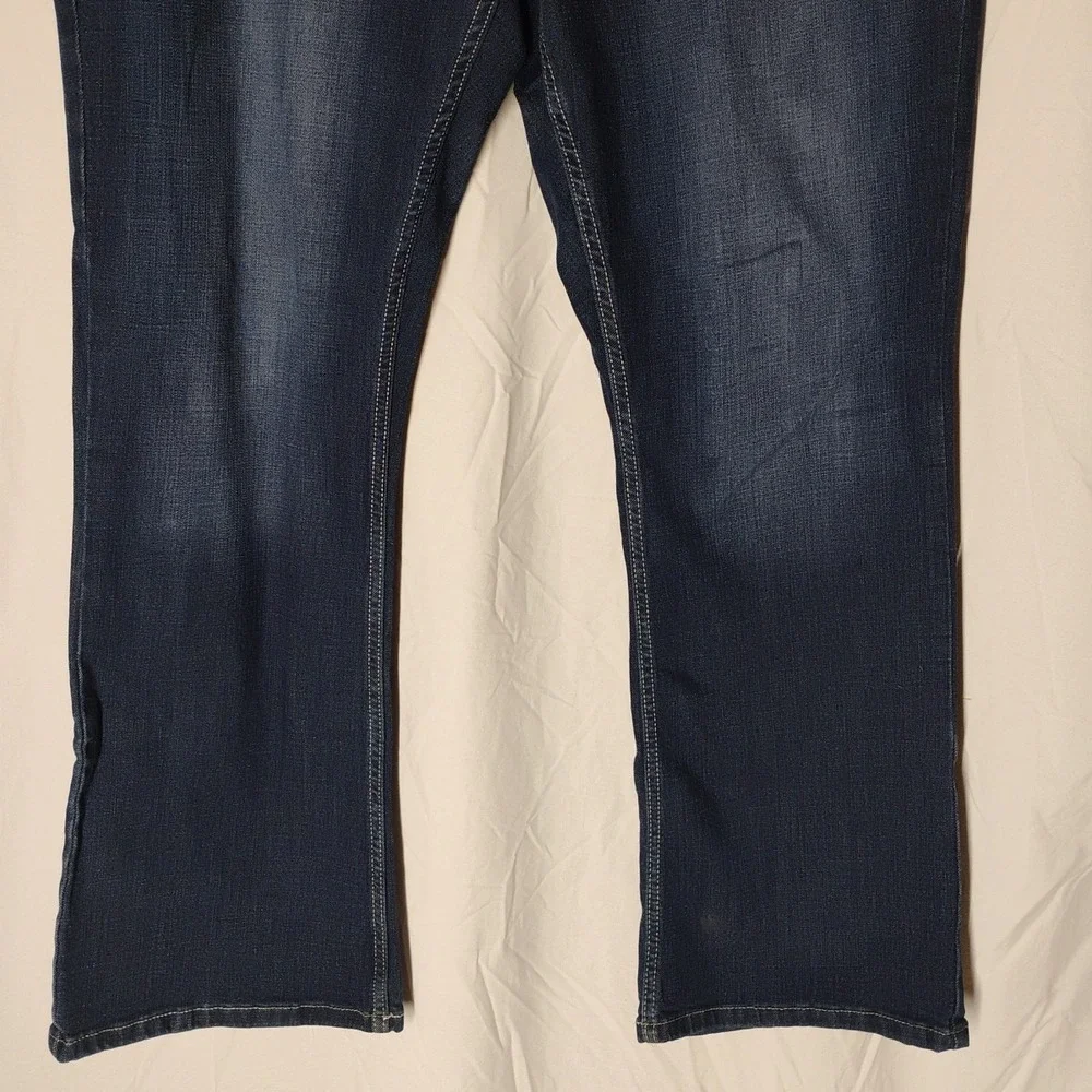 Wrangler‎ Juniors Womens 19 (40x30) Dark Denim Blue Jeans Boot Cut
